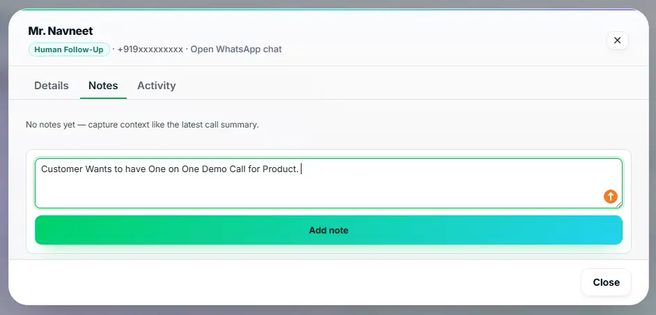 Agent leaving a private internal note in the WhatsApp shared inbox